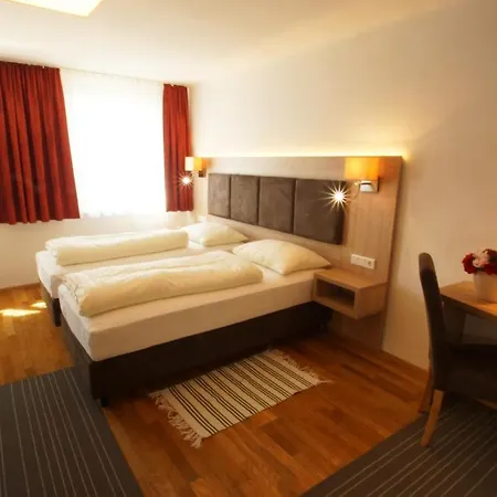 Gasthuis Zur Post 3*